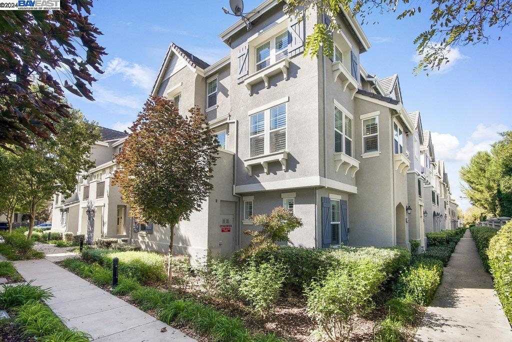 Neighborhood Neighborhood-6