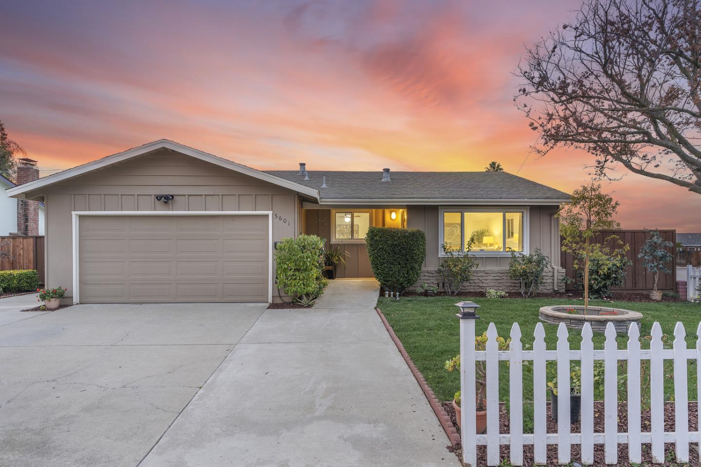 Neighborhood Neighborhood-52