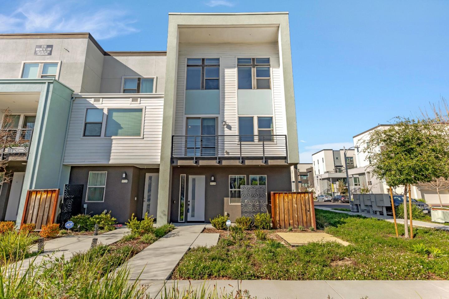 Neighborhood Neighborhood-17