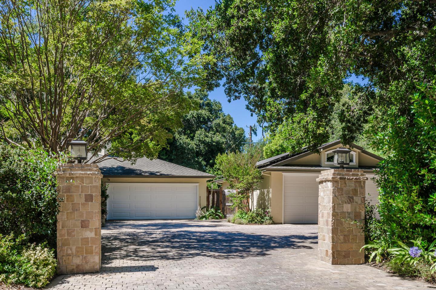 Neighborhood Neighborhood-15