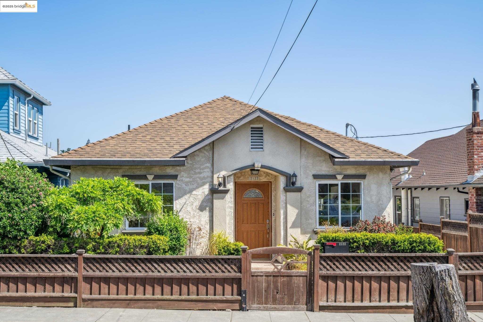 Neighborhood Neighborhood-10