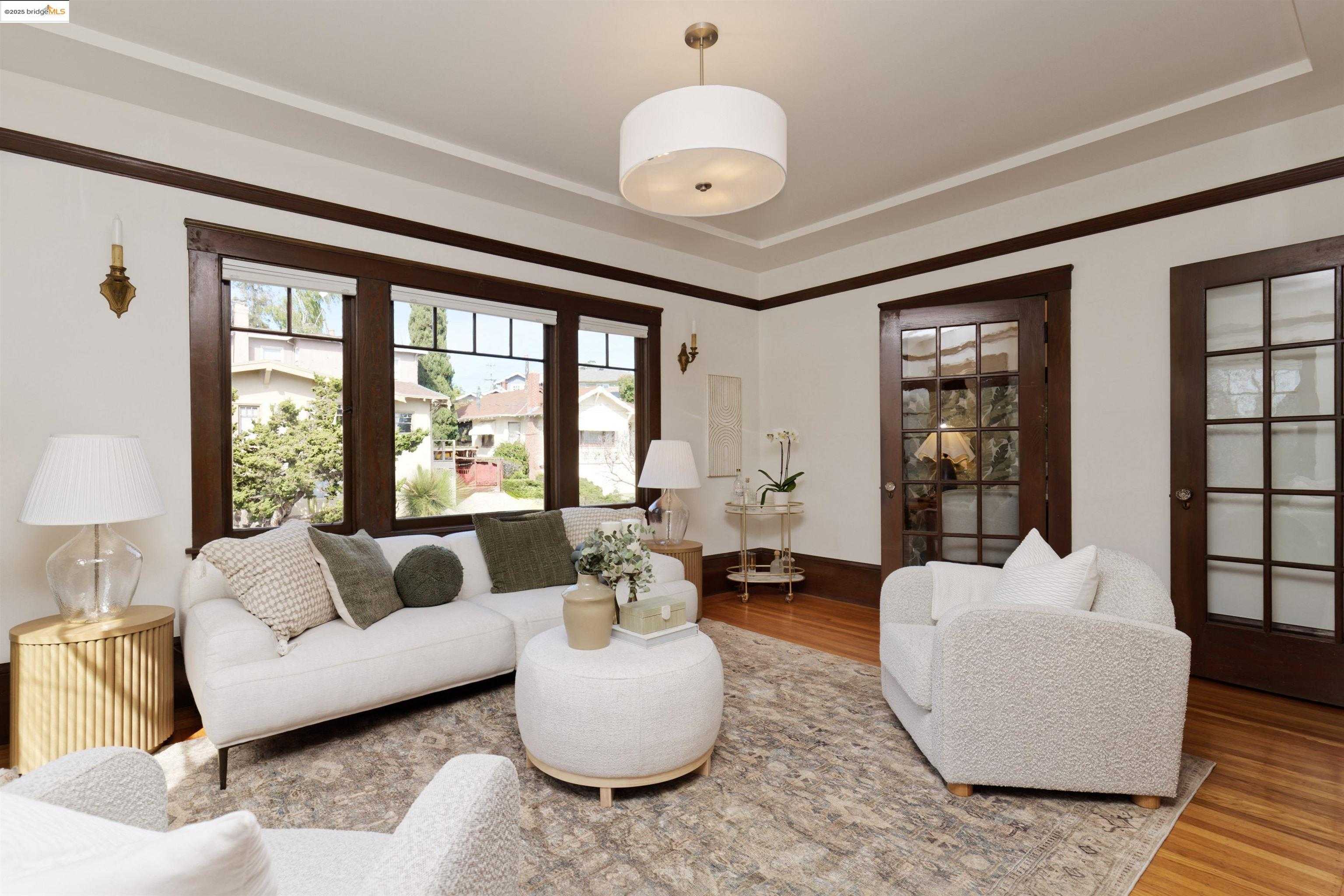 Neighborhood Neighborhood-13