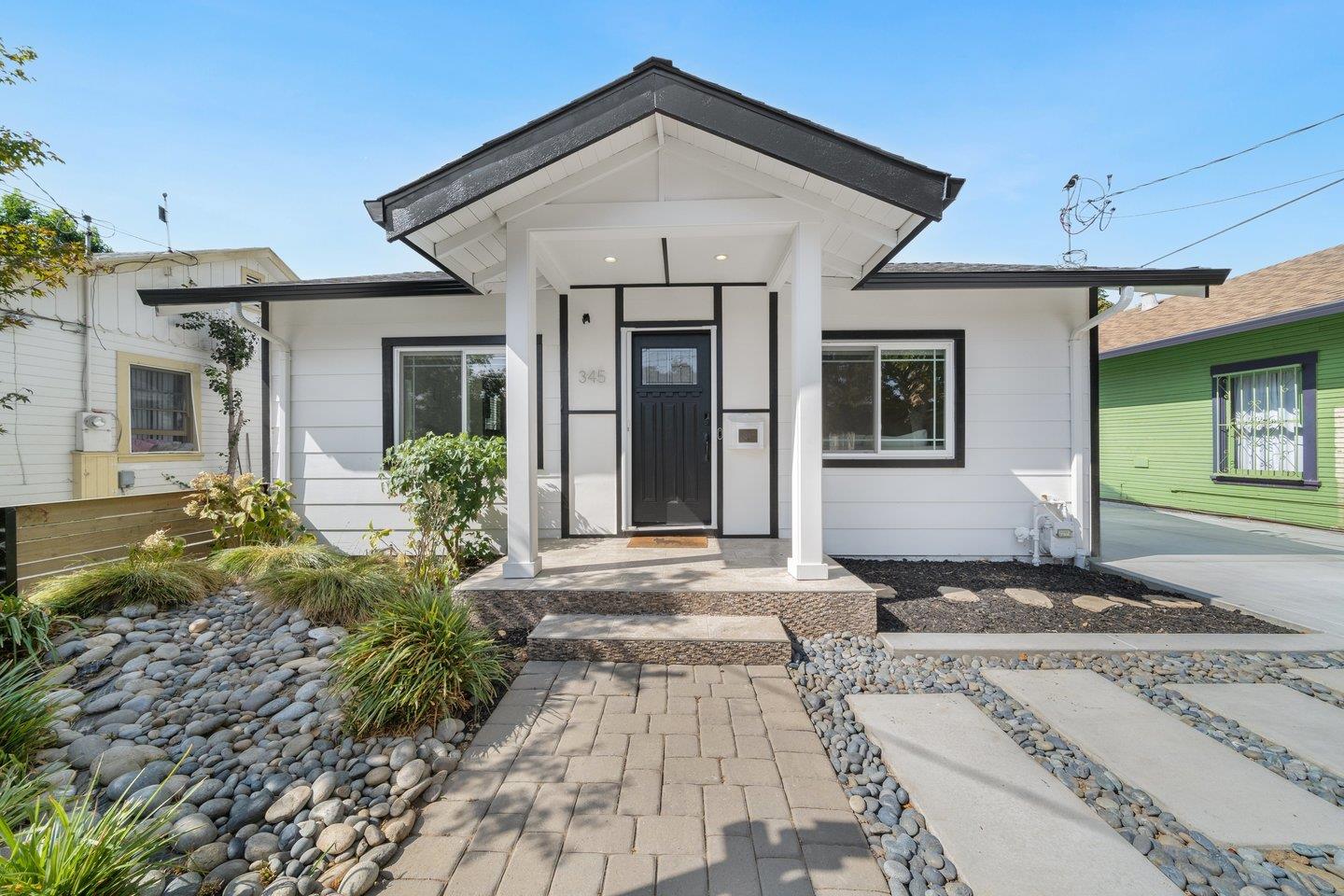 Neighborhood Neighborhood-64