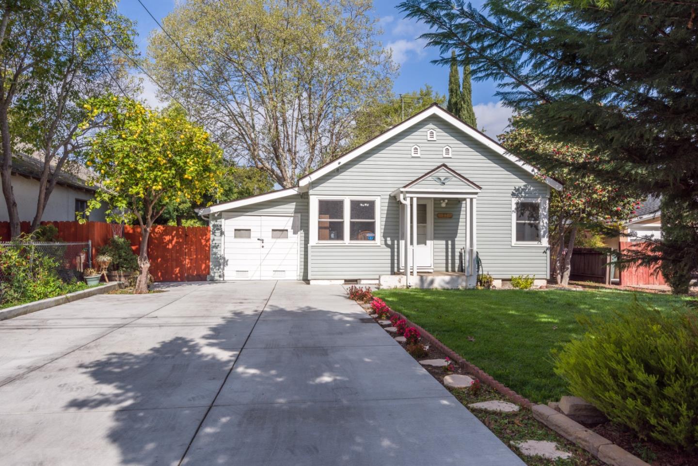 Neighborhood Neighborhood-9