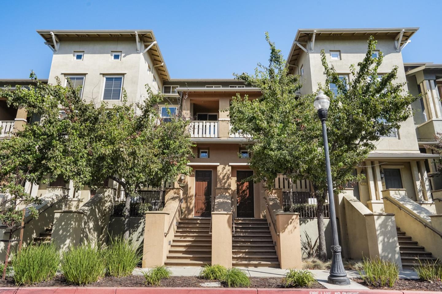 Neighborhood Neighborhood-54