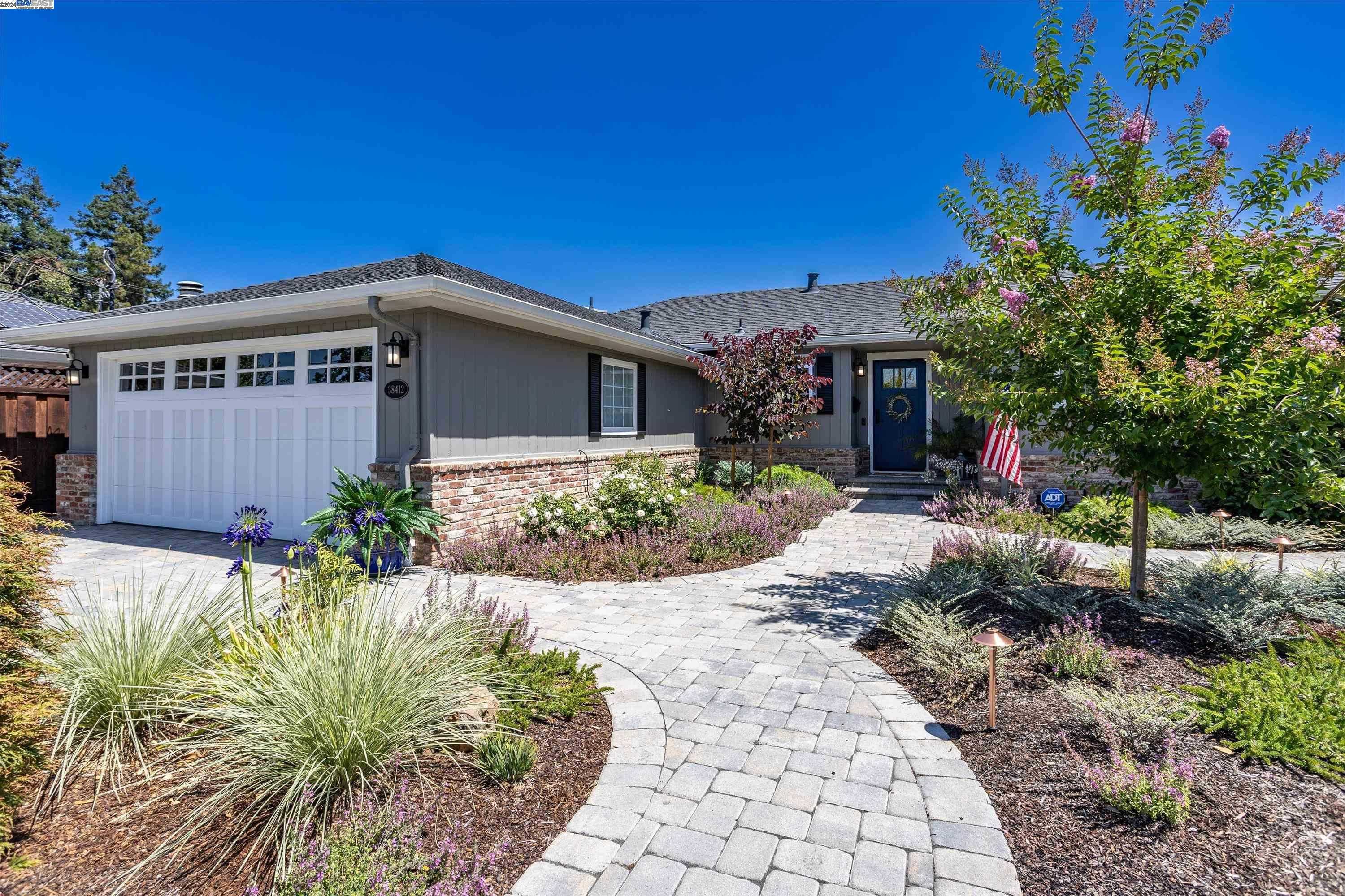 Neighborhood Neighborhood-4