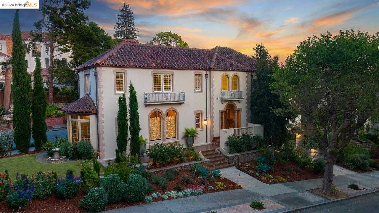 Neighborhood Iamge