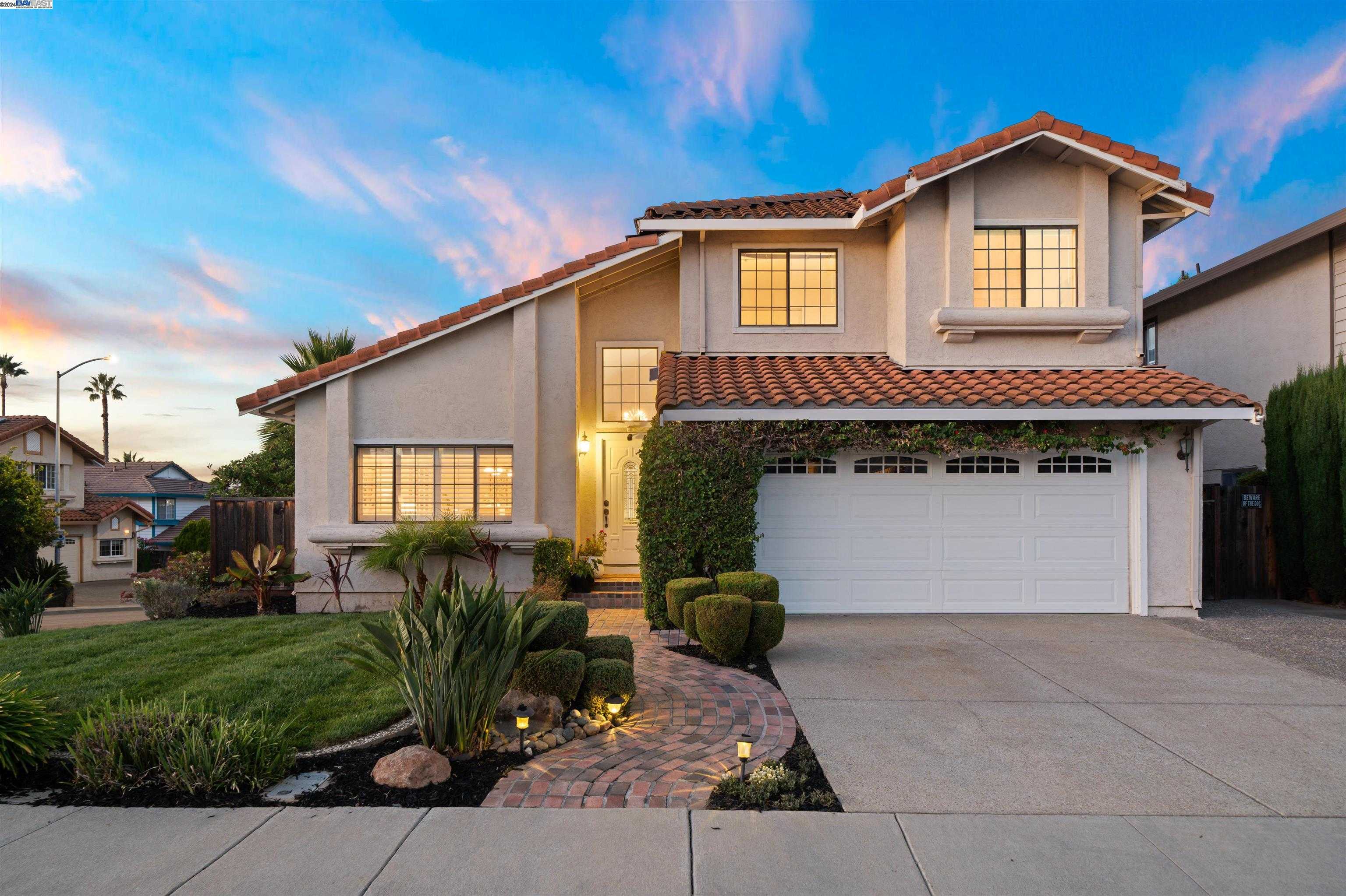 Neighborhood Neighborhood-4