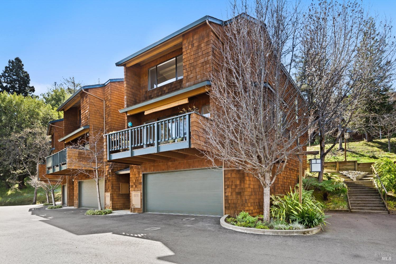 Neighborhood Neighborhood-1