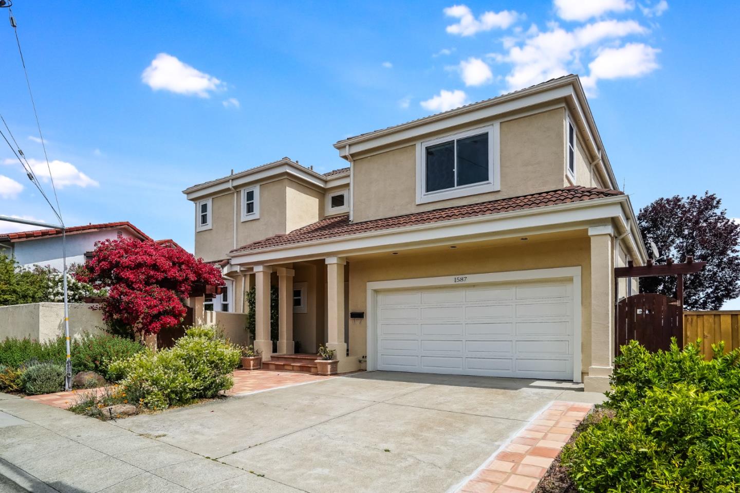 Neighborhood Neighborhood-24