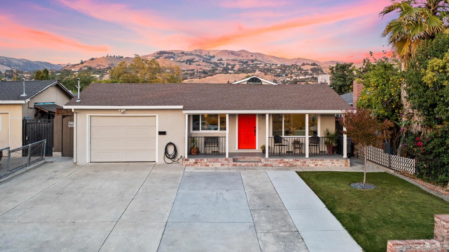 Neighborhood Neighborhood-12