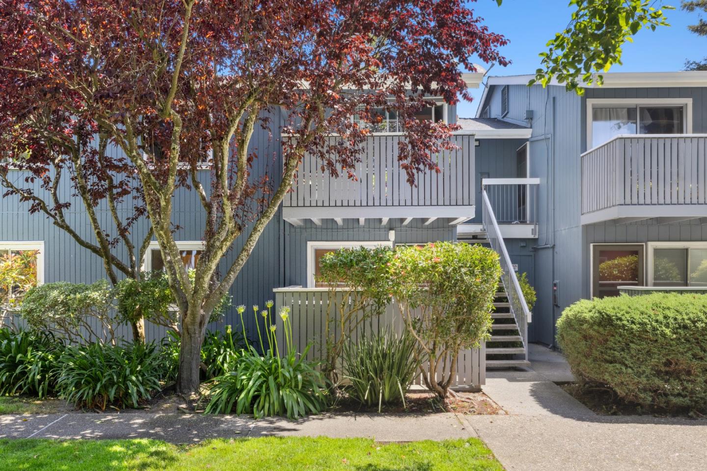 Neighborhood Neighborhood-21