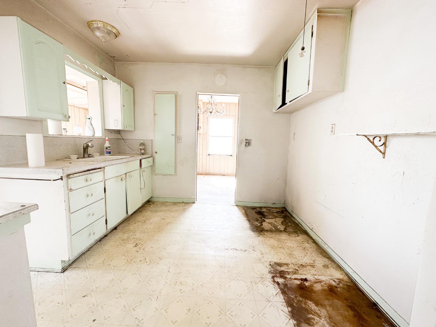 Neighborhood Neighborhood-109