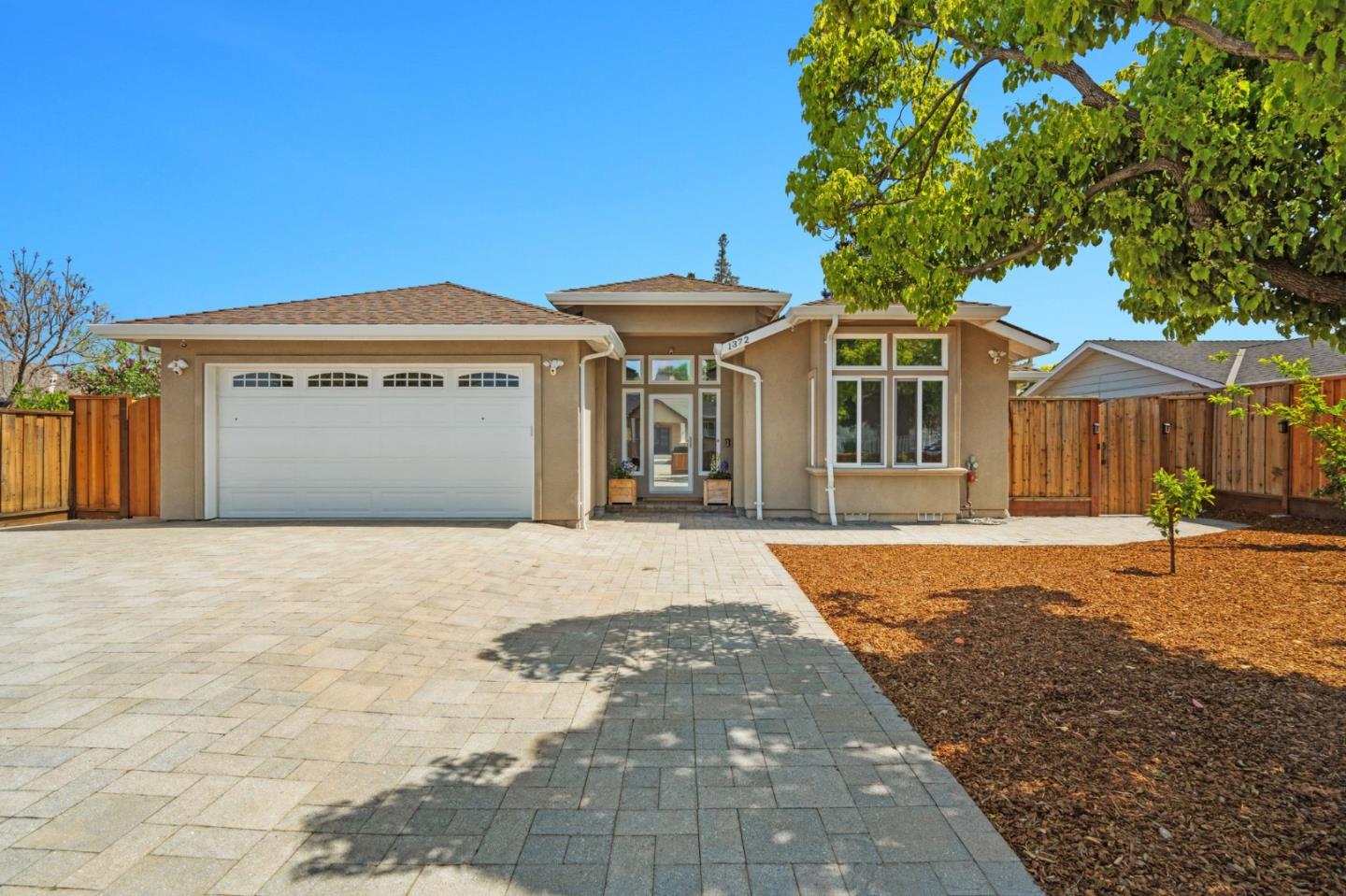 Neighborhood Neighborhood-8