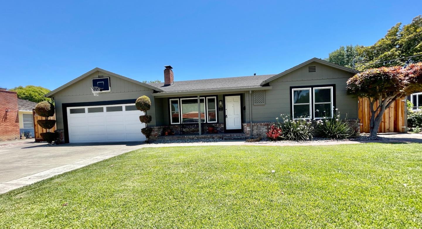 Neighborhood Neighborhood-52