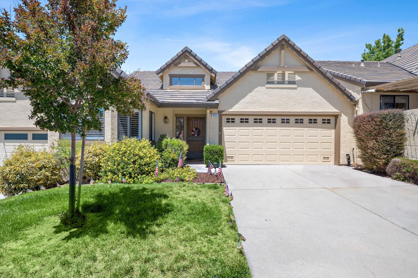 Neighborhood Neighborhood-34