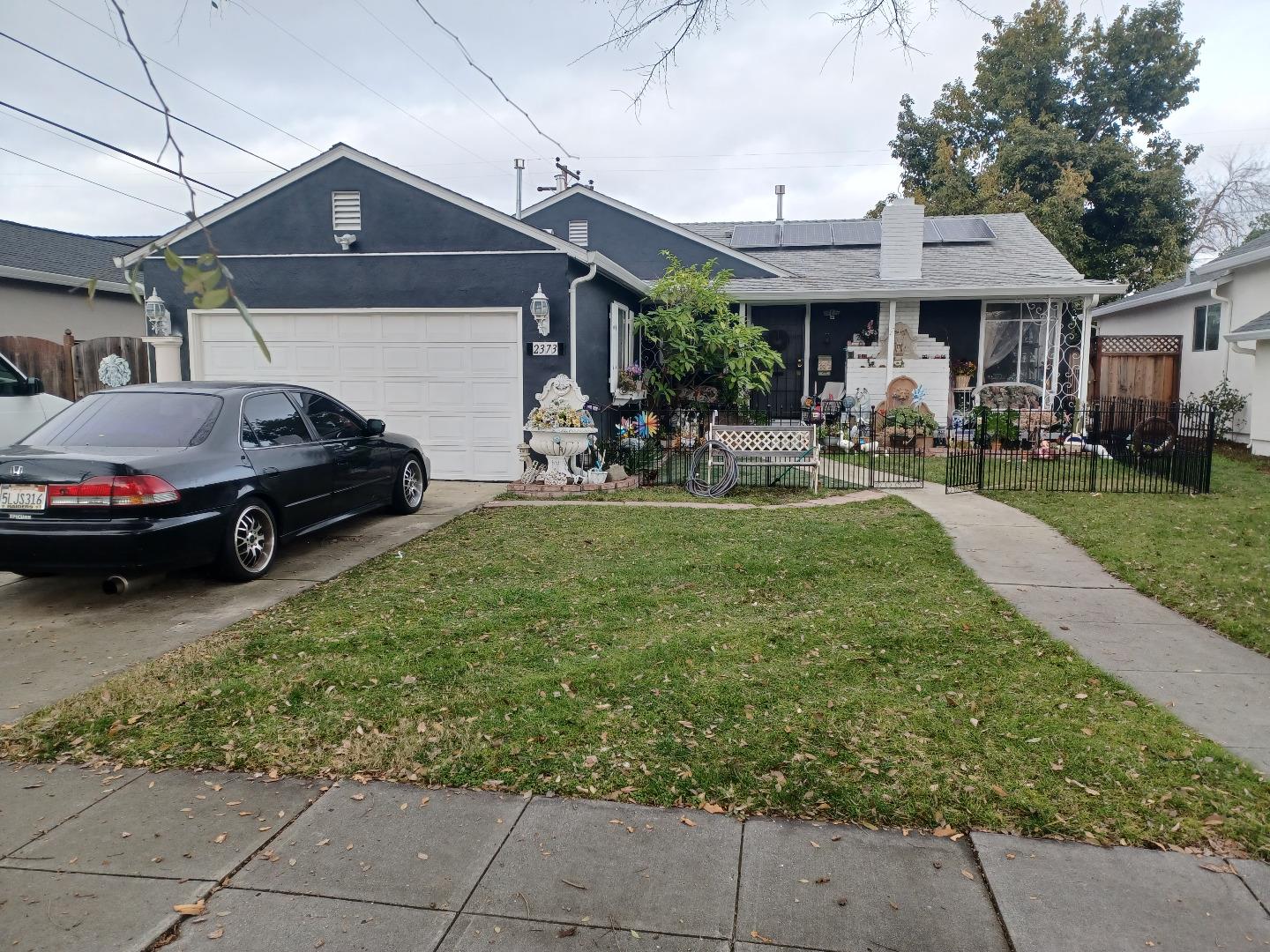 Neighborhood Neighborhood-105