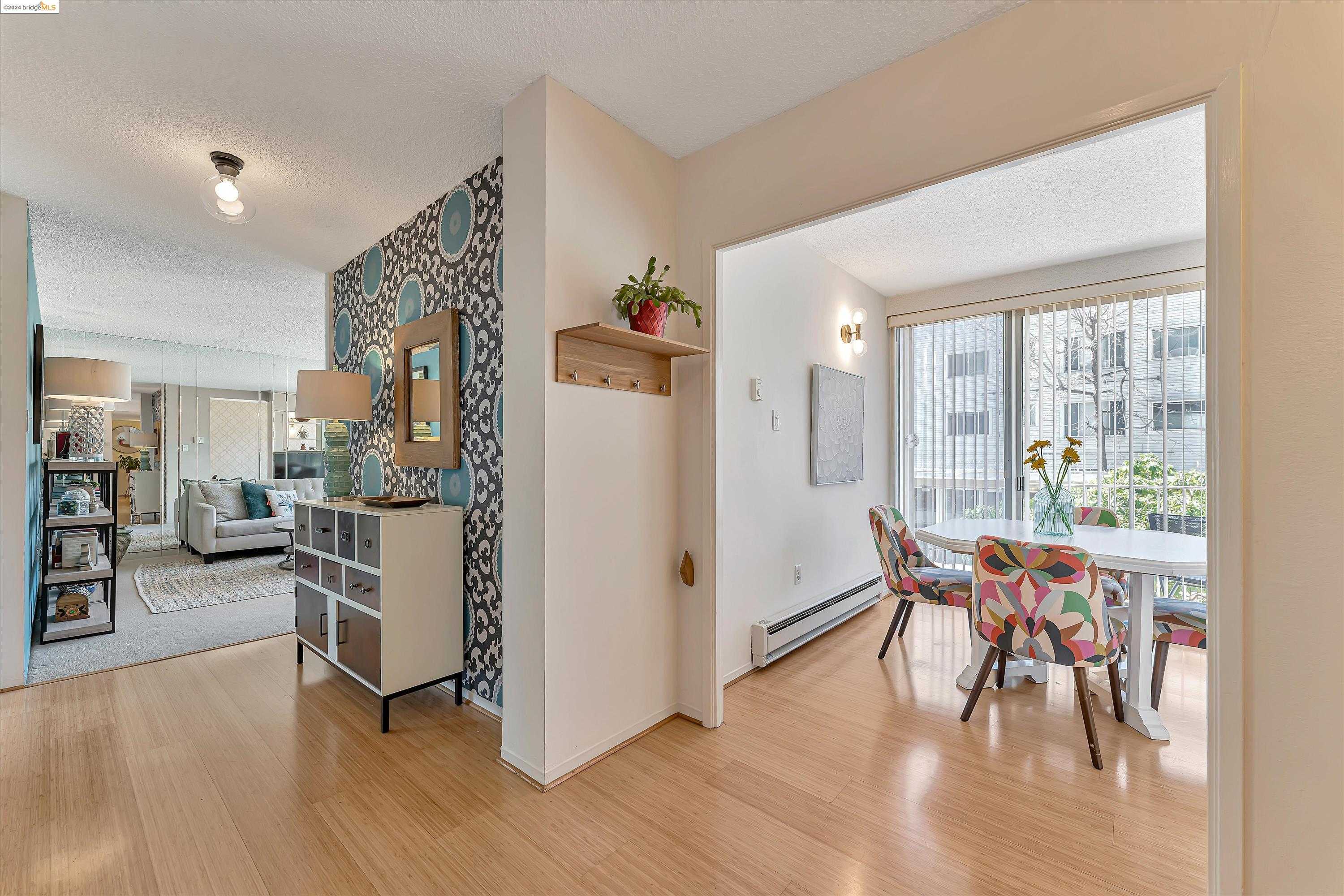 Neighborhood Neighborhood-4