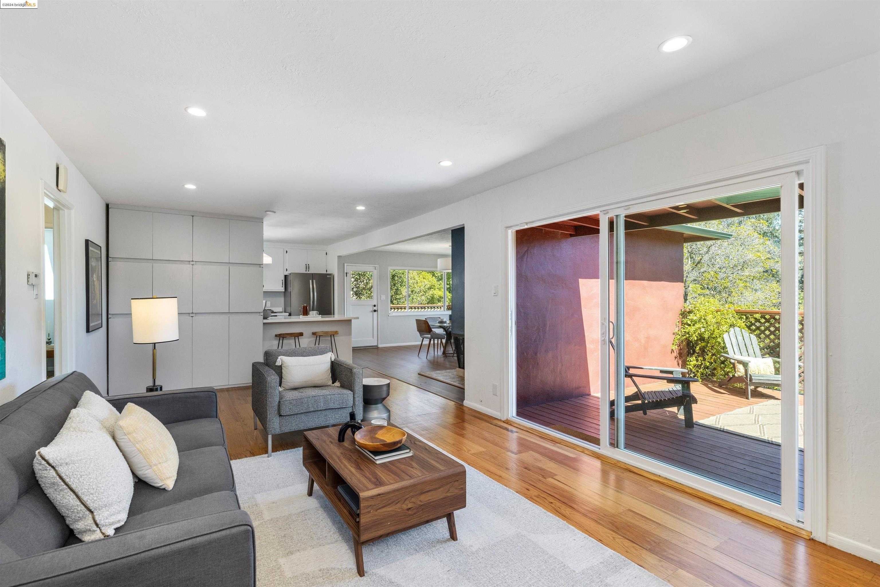 Neighborhood Neighborhood-24