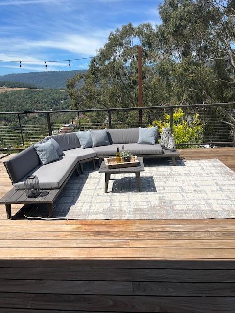 Neighborhood Neighborhood-116