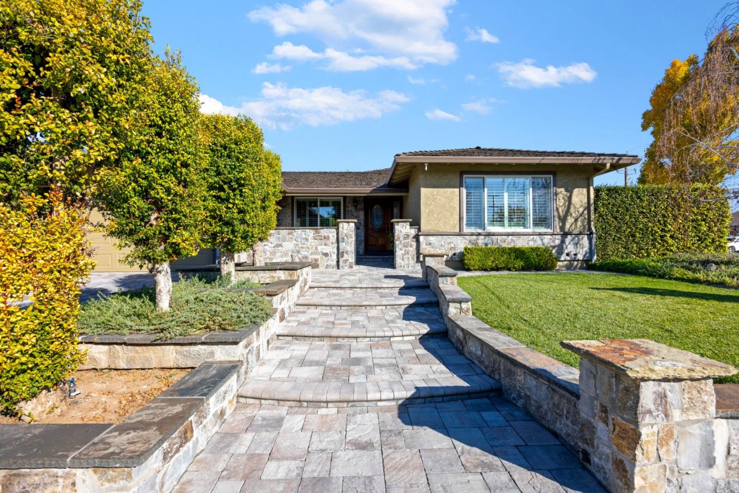 Neighborhood Neighborhood-106