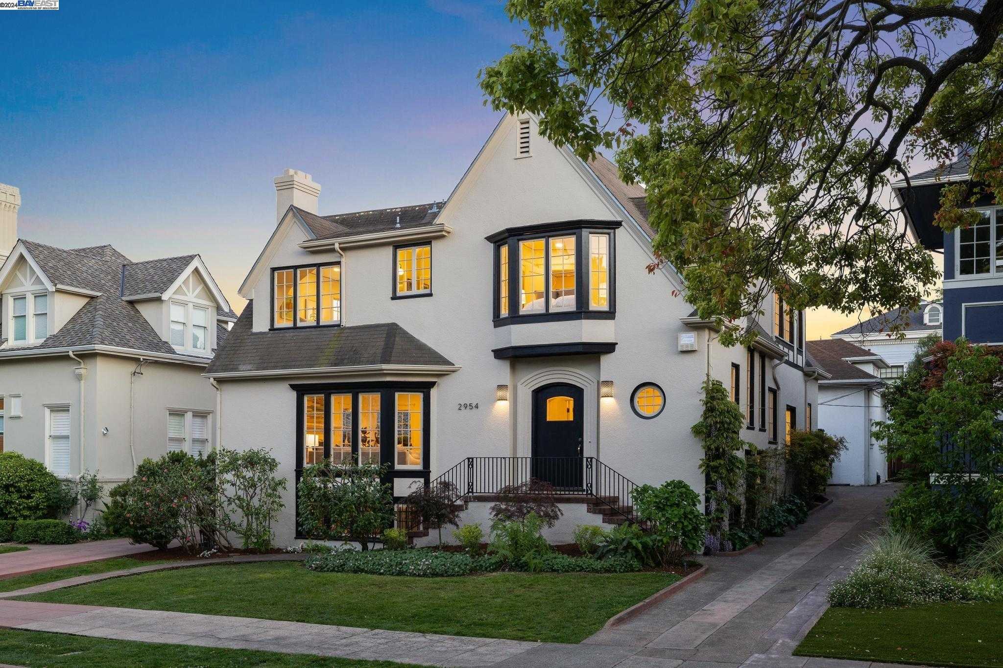 Neighborhood Neighborhood-5