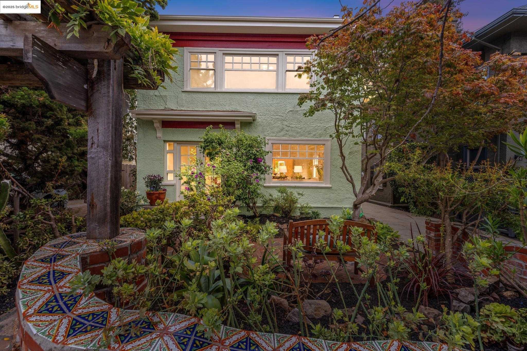 Neighborhood Neighborhood-28