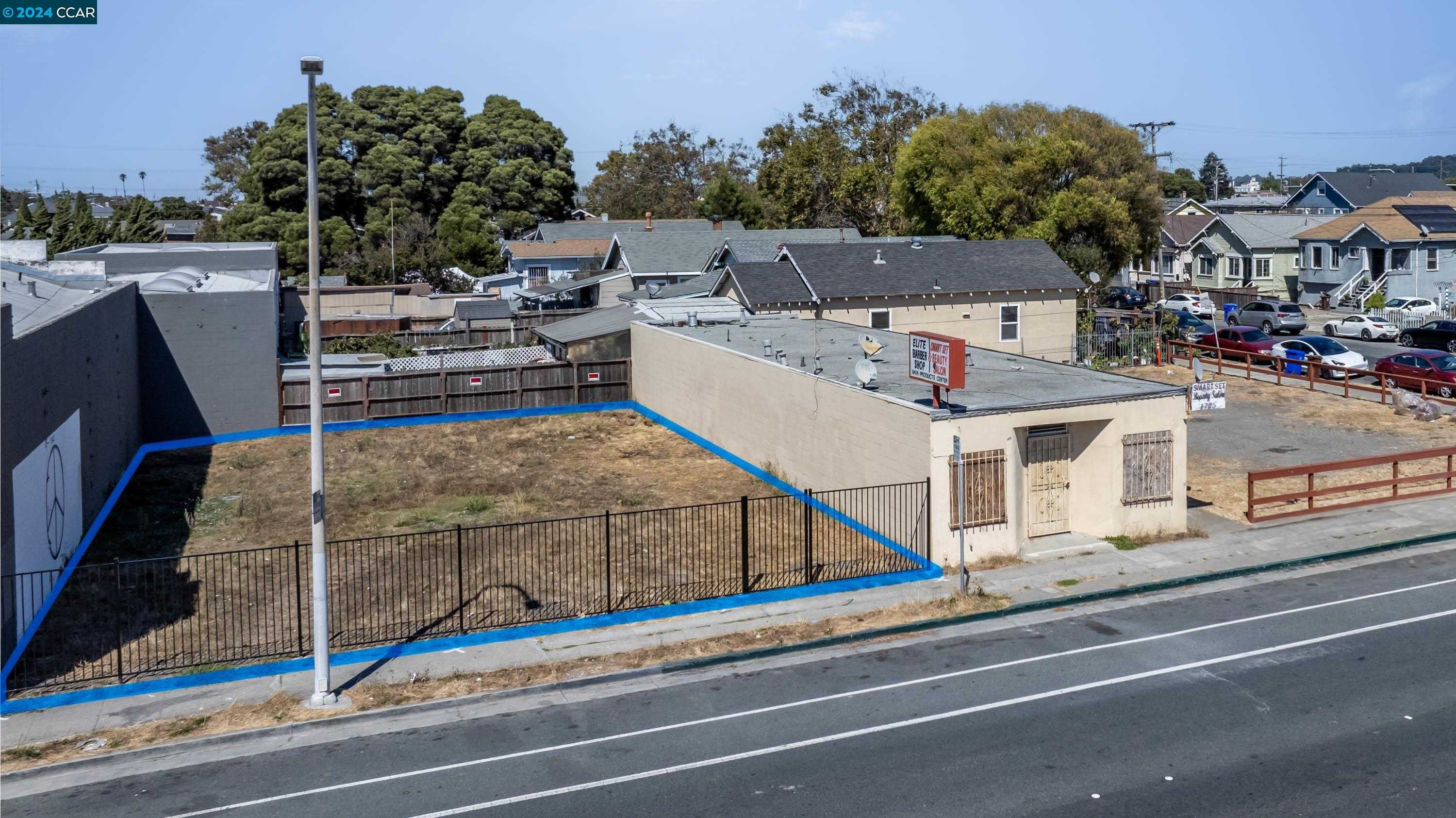 Neighborhood Neighborhood-29