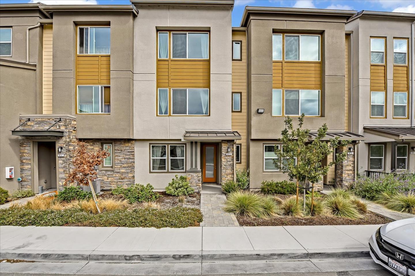 Neighborhood Neighborhood-111