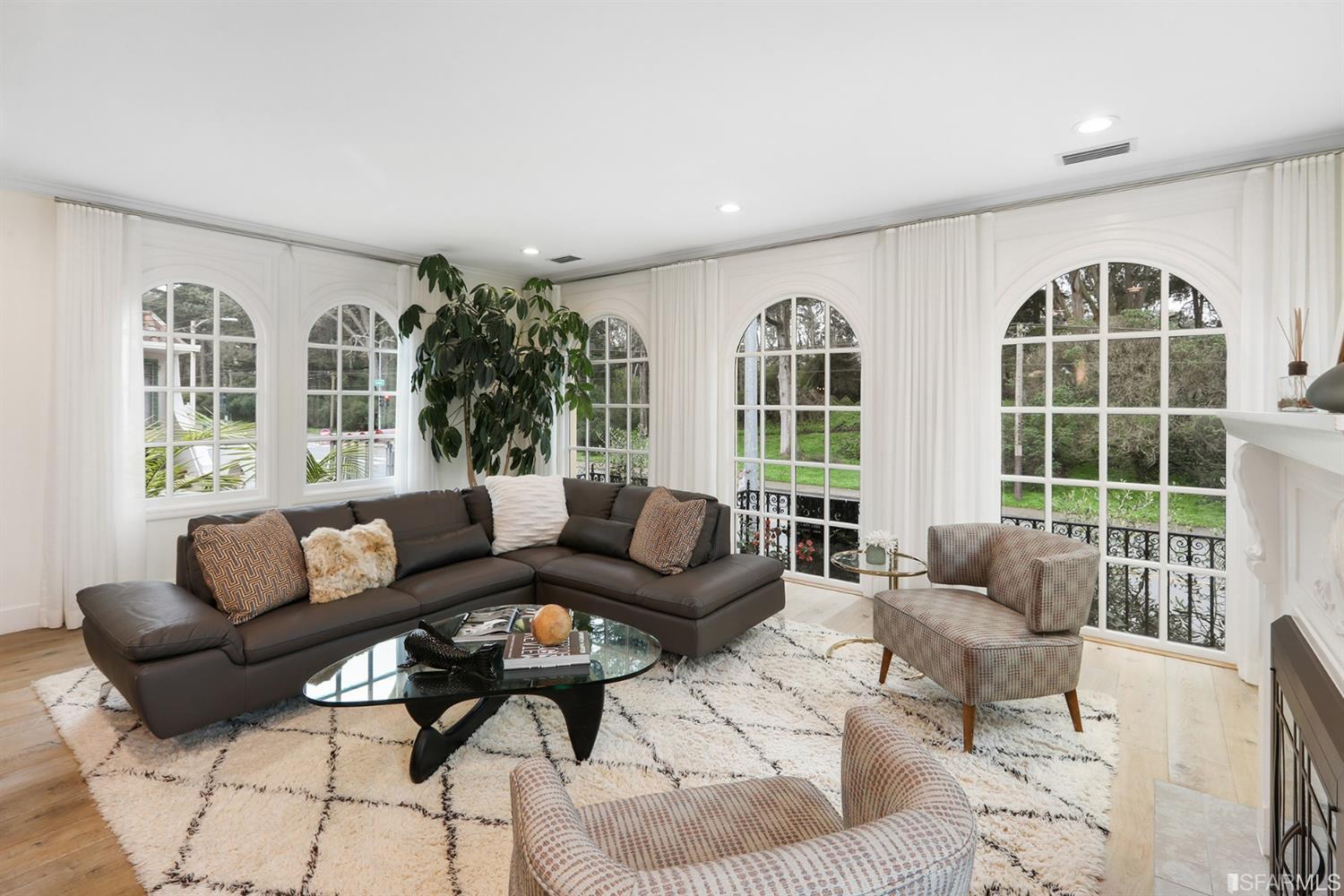 Neighborhood Neighborhood-198