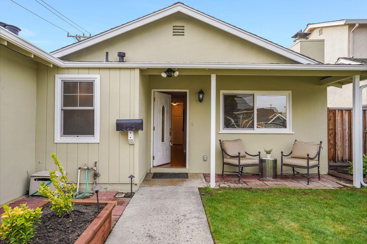 Neighborhood Neighborhood-39