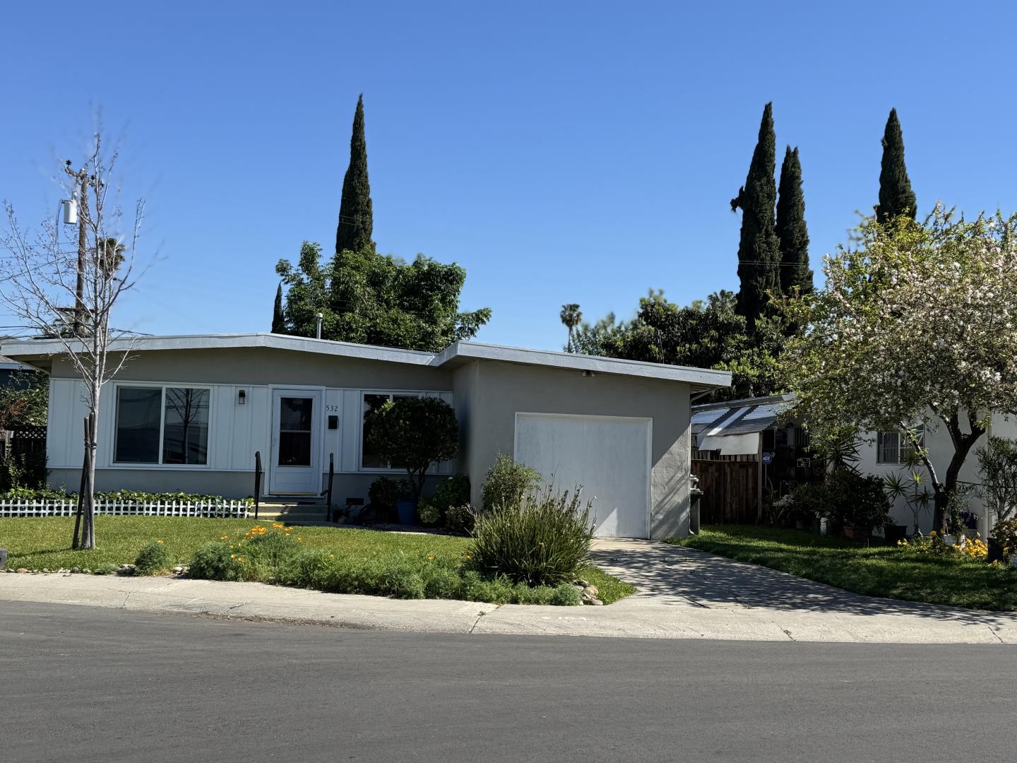 Neighborhood-16