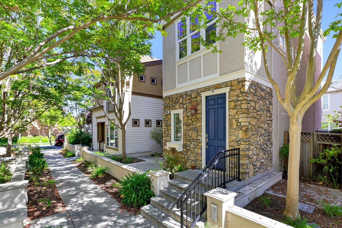 Neighborhood Neighborhood-29