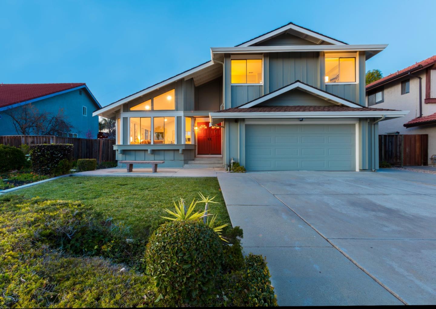 Neighborhood Neighborhood-121