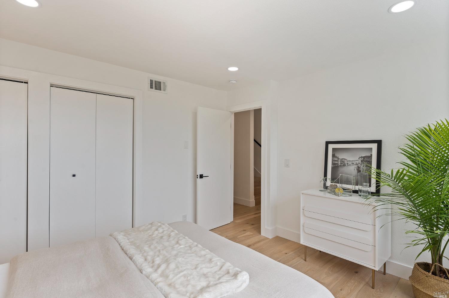 Neighborhood Neighborhood-23