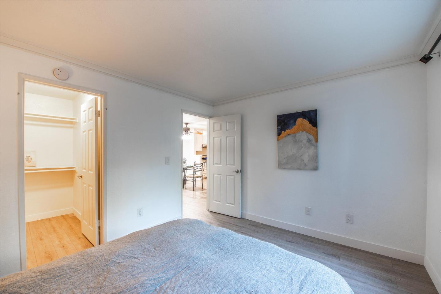 Neighborhood Neighborhood-10