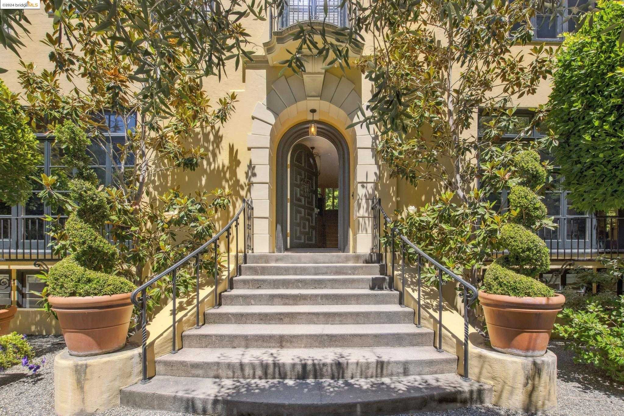 Neighborhood Neighborhood-21