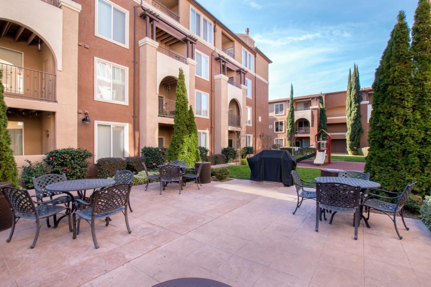 Neighborhood Neighborhood-60