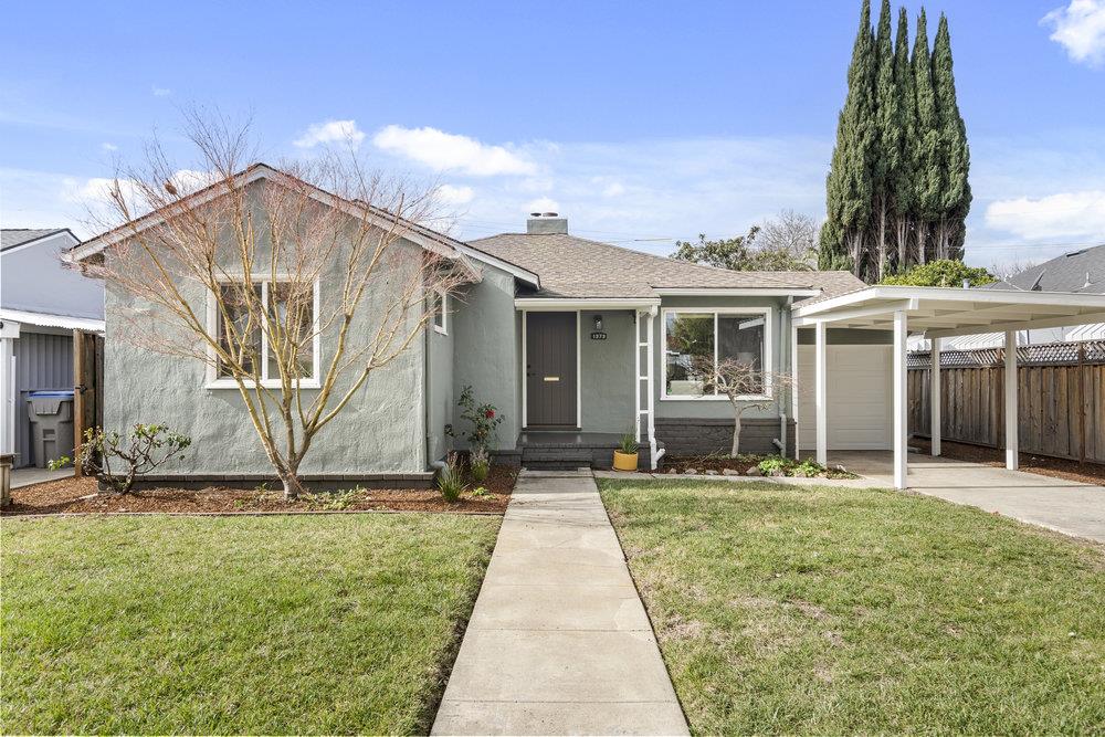 Neighborhood Neighborhood-32