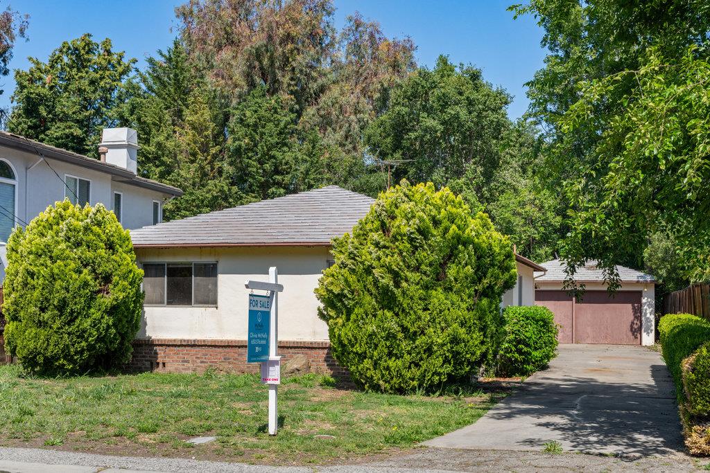 Neighborhood Neighborhood-8