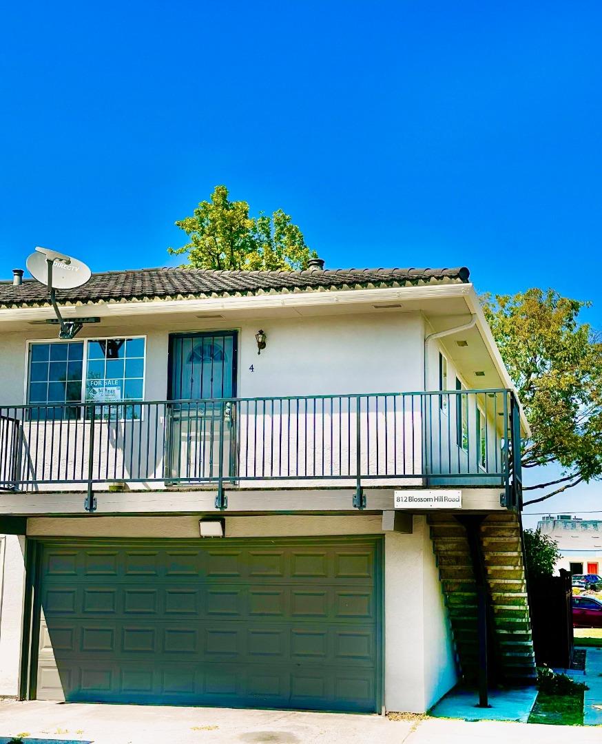 Neighborhood Neighborhood-5