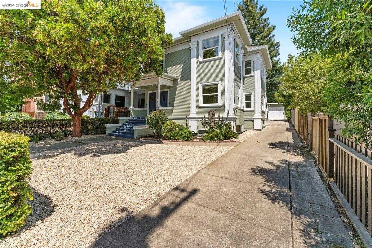 Neighborhood Neighborhood-31