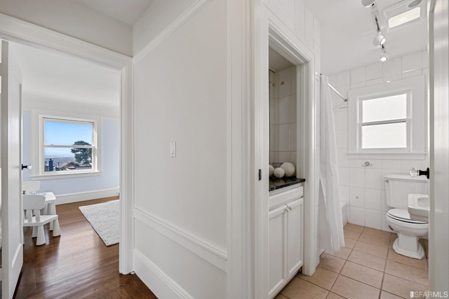 Neighborhood Neighborhood-78