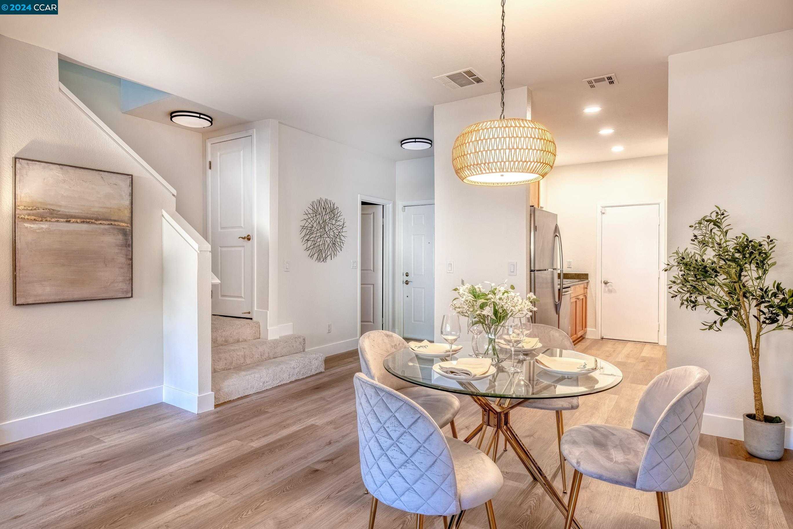 Neighborhood Neighborhood-30