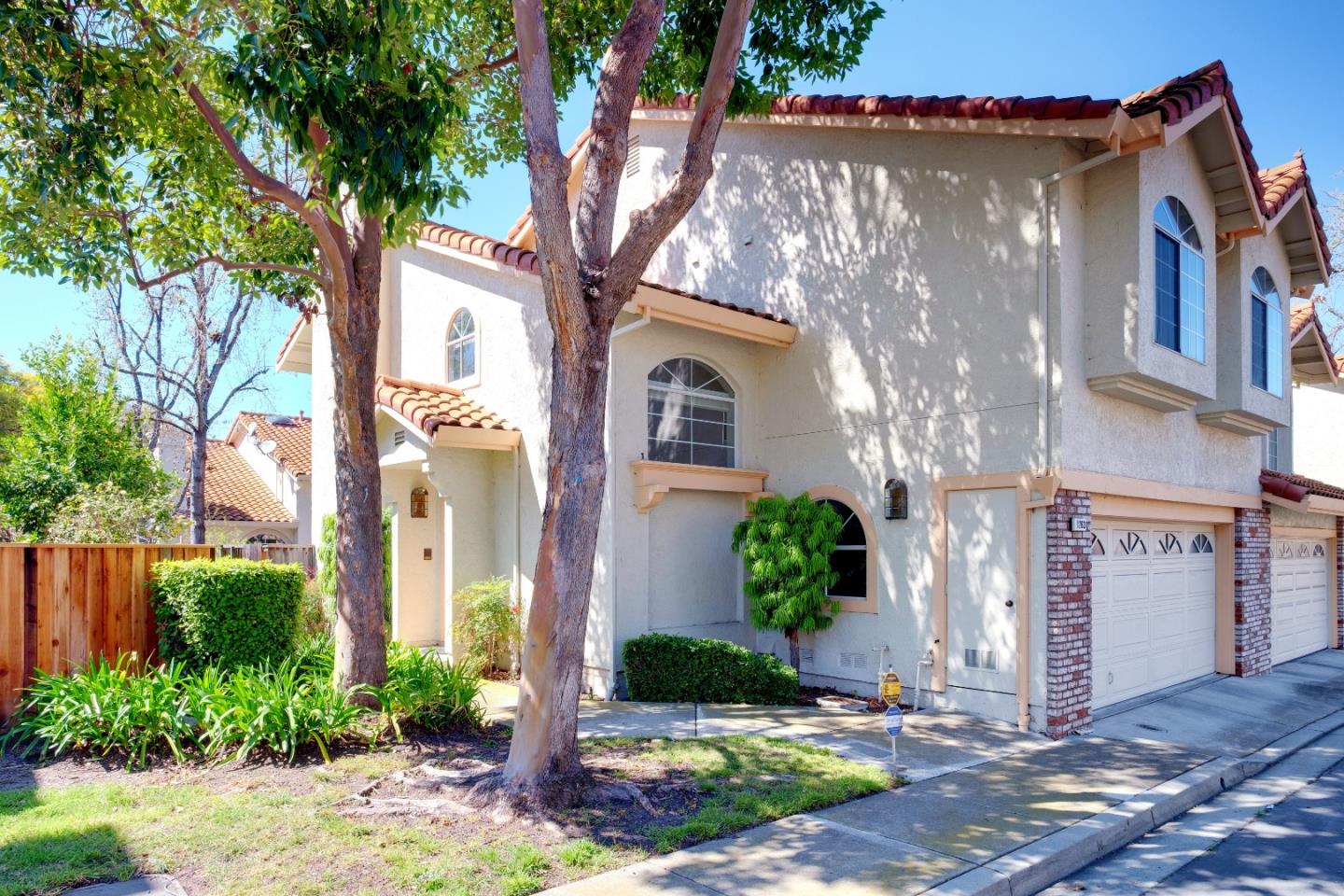 Neighborhood Neighborhood-16