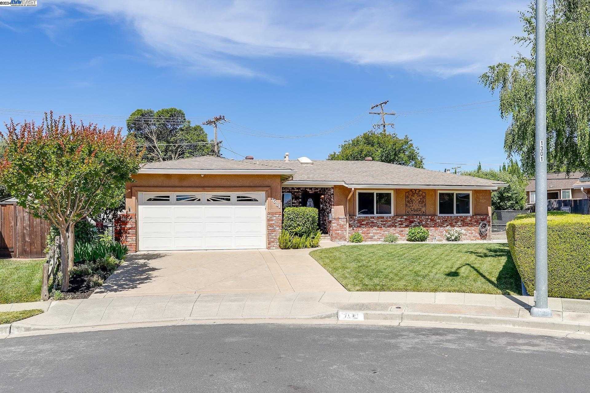 Neighborhood Neighborhood-10