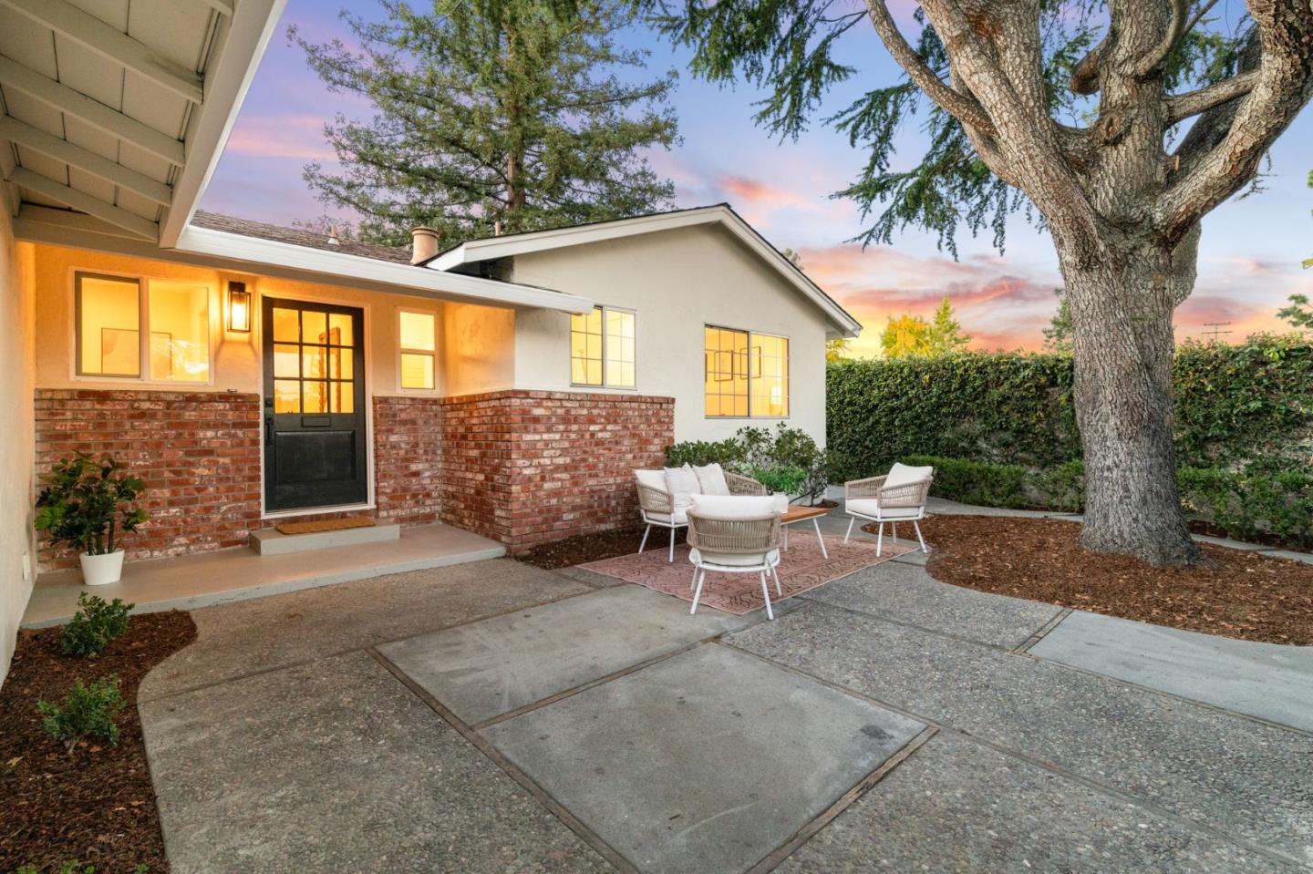 Neighborhood Neighborhood-23