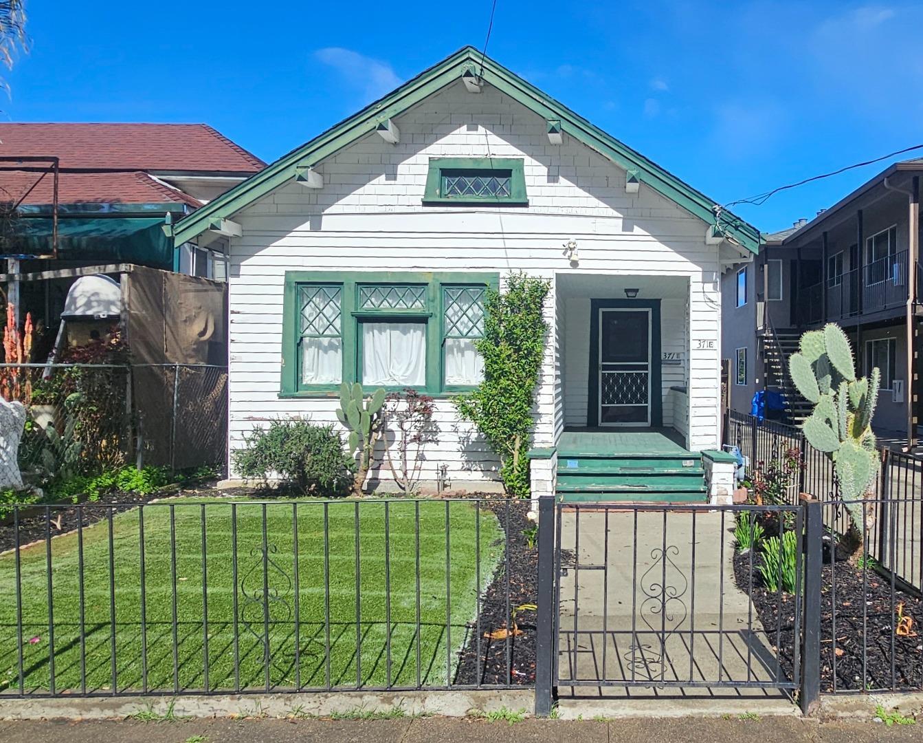 Neighborhood-14