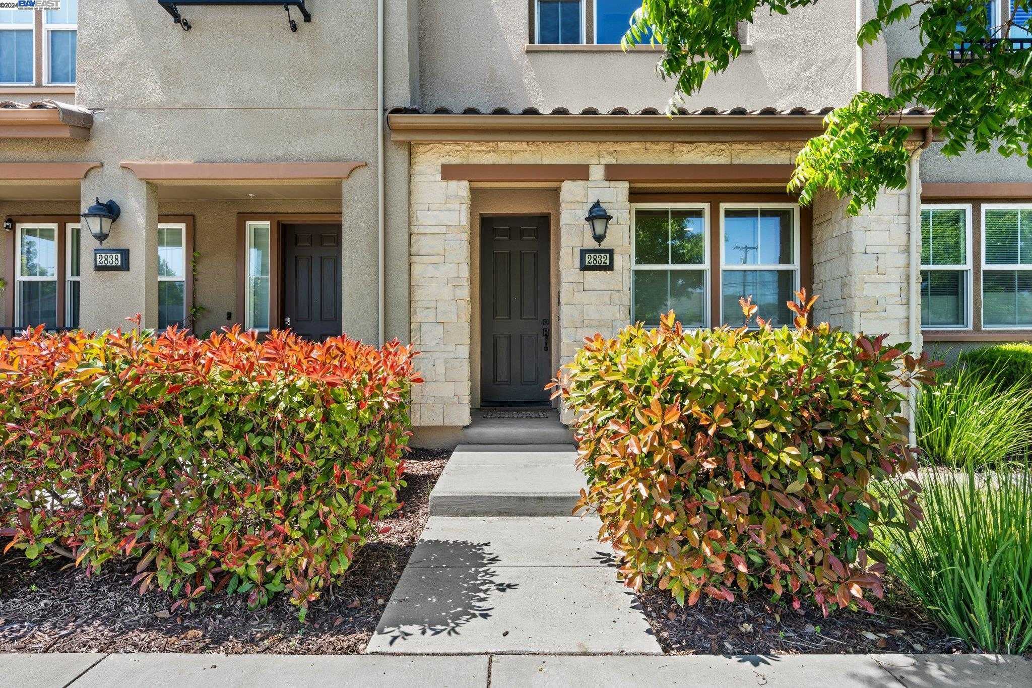 Neighborhood Neighborhood-18