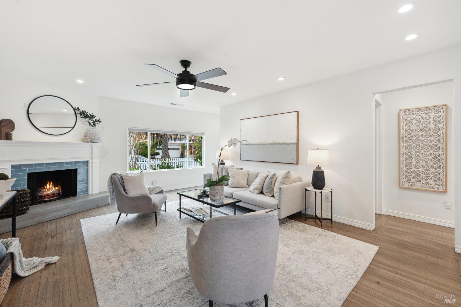 Neighborhood Neighborhood-43